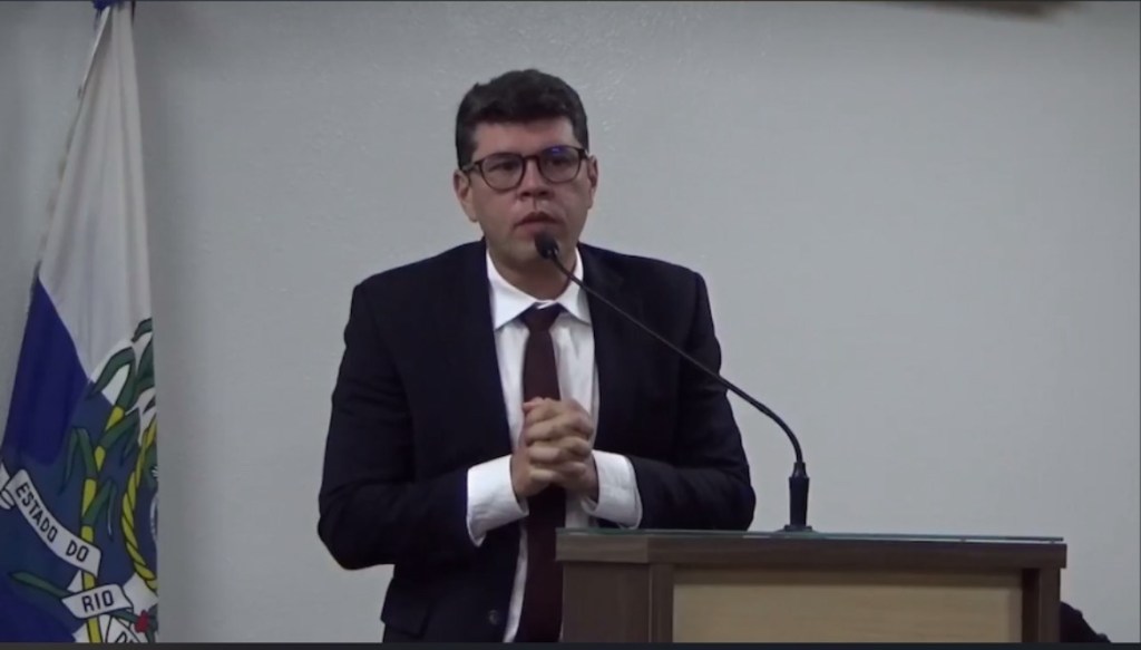 Vereador Glauber diz ter provas de desvio de milhões de reais em&nbsp;Itaperuna-RJ