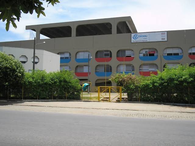 Itaperuna-RJ CIEP 263 Lina Bo Bardi muda de&nbsp;nome