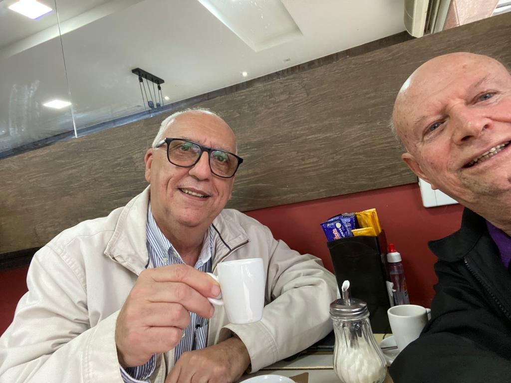 Dois Amigos e um&nbsp;Café