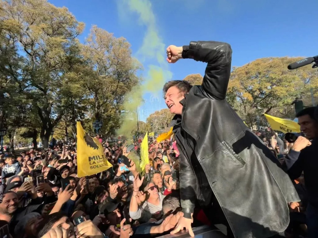 Argentina Sergio Massa reconhece derrota para&nbsp;Milei