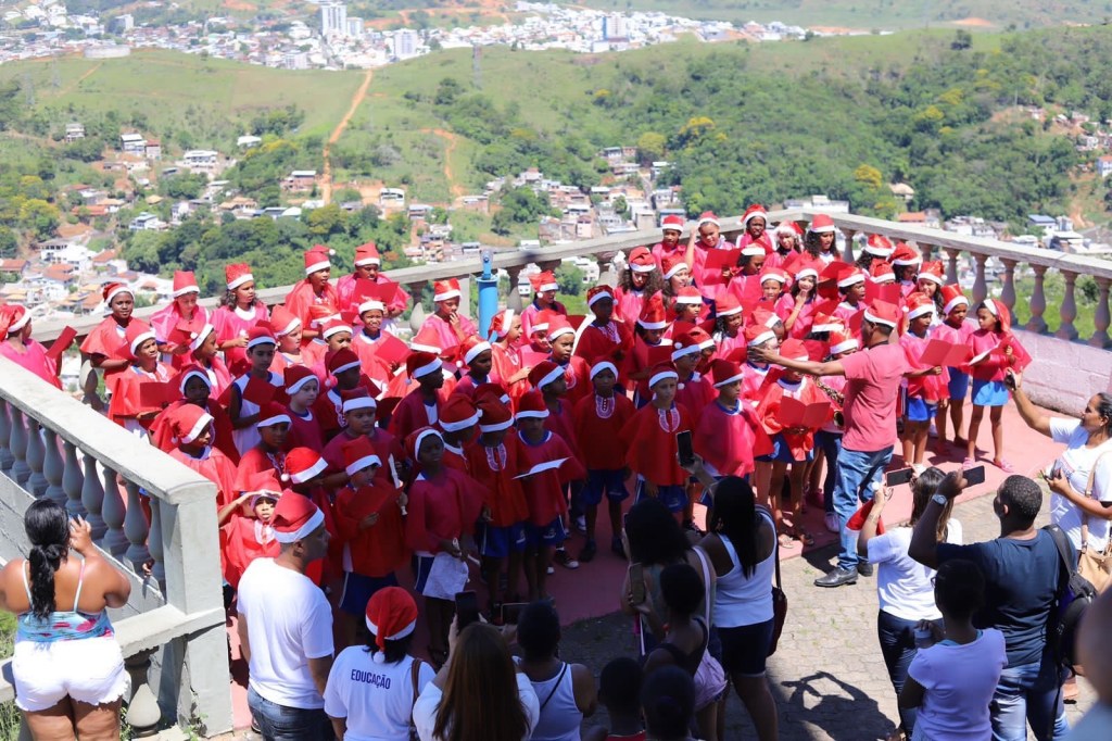 Clima natalino nas Escolas Municipais de&nbsp;Itaperuna-RJ