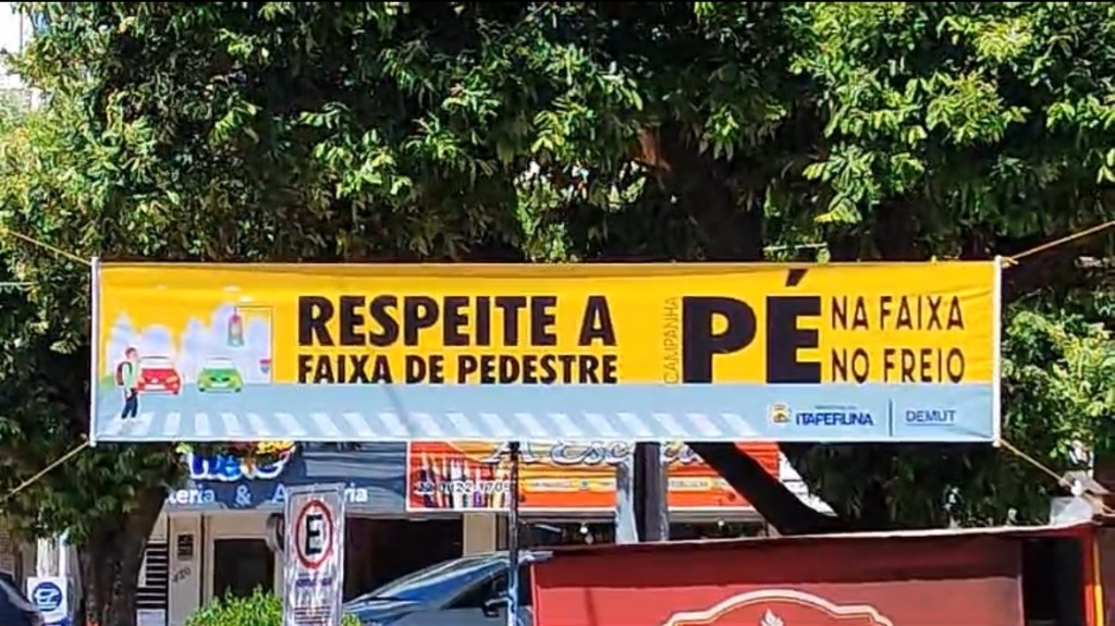 Itaperuna-RJ  Demut Campanha Pé na Faixa, Pé no&nbsp;Freio