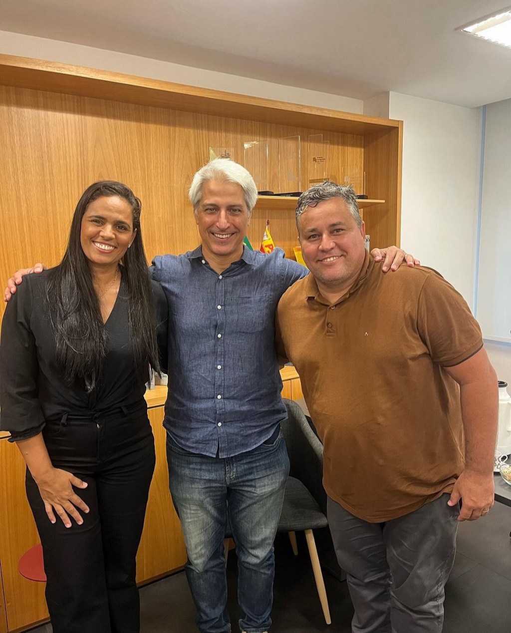 2 Toldos e 1&nbsp;Molon