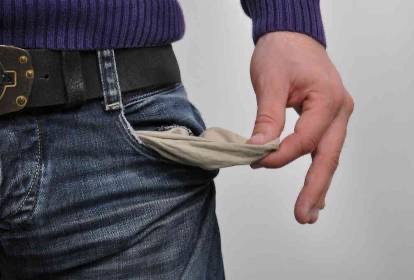 Brasileiros afirmam não conseguir pagar dívidas. Inadimplência bate&nbsp;recorde.